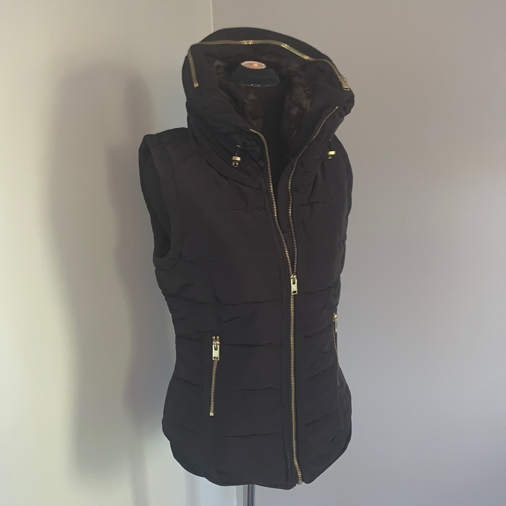 Hooded Puffer Vest